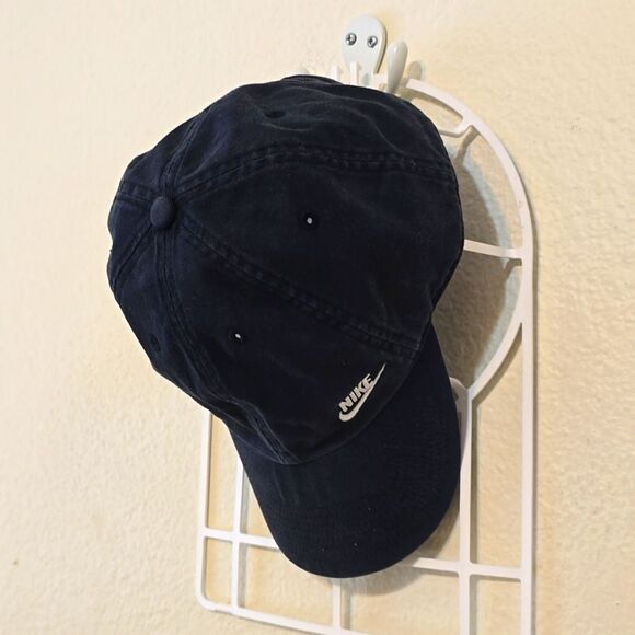 Nike black canvas hat - Picture 1 of 7